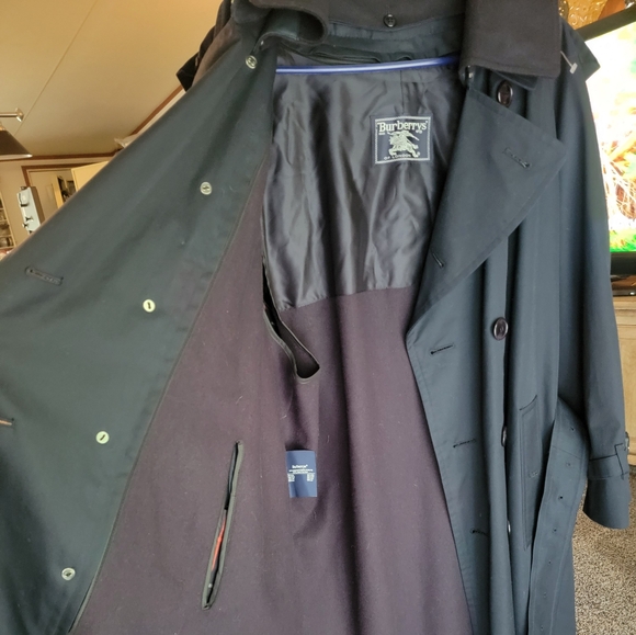 Navy Burberry Trench Coat 44 Regular - Picture 4 of 13